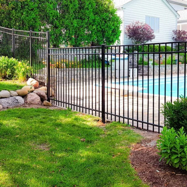 Residential Aluminum Fence-02