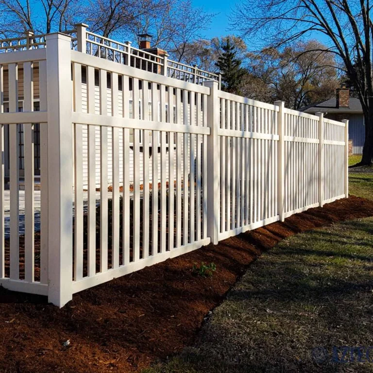 Residential Vinyl Picket Fence -06