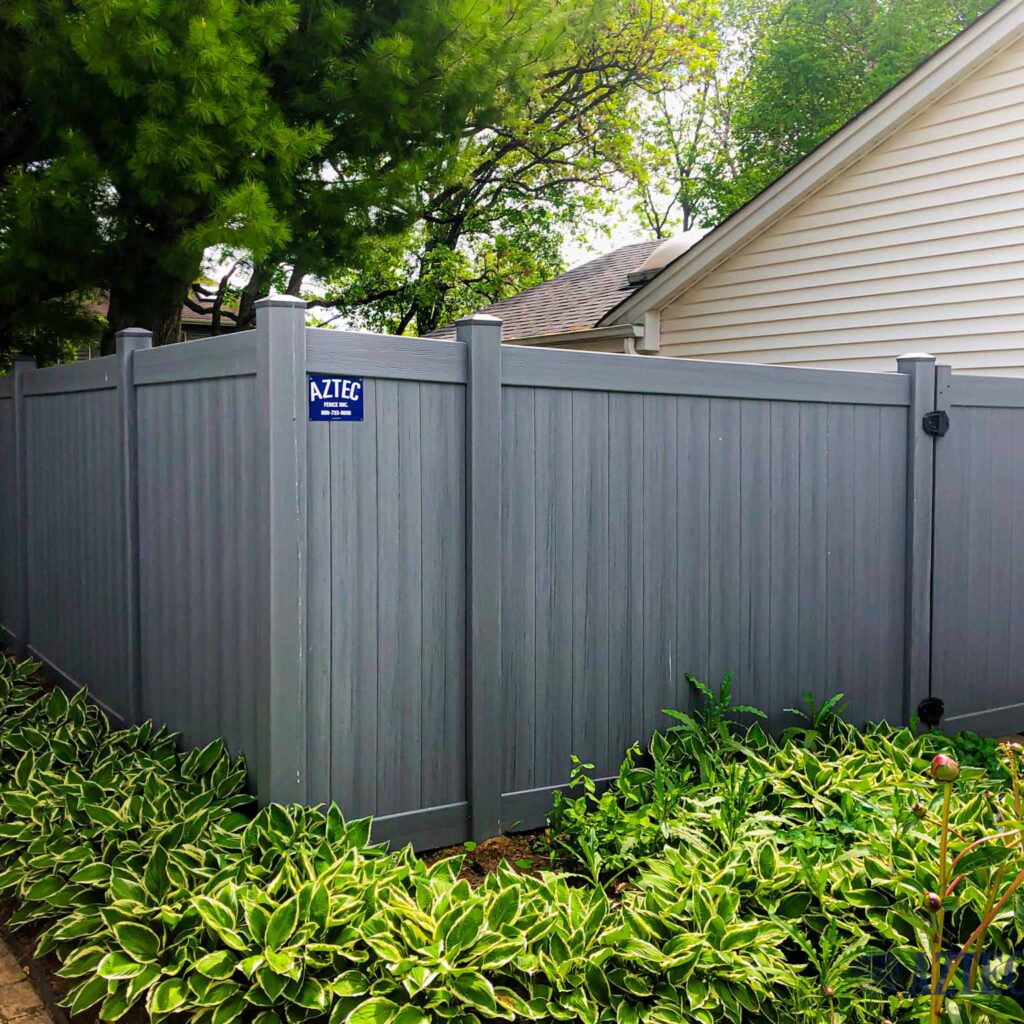 Residential vinyl privacy fence 10